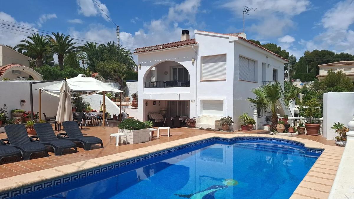 Properties for sale and rent in Spain photo 3