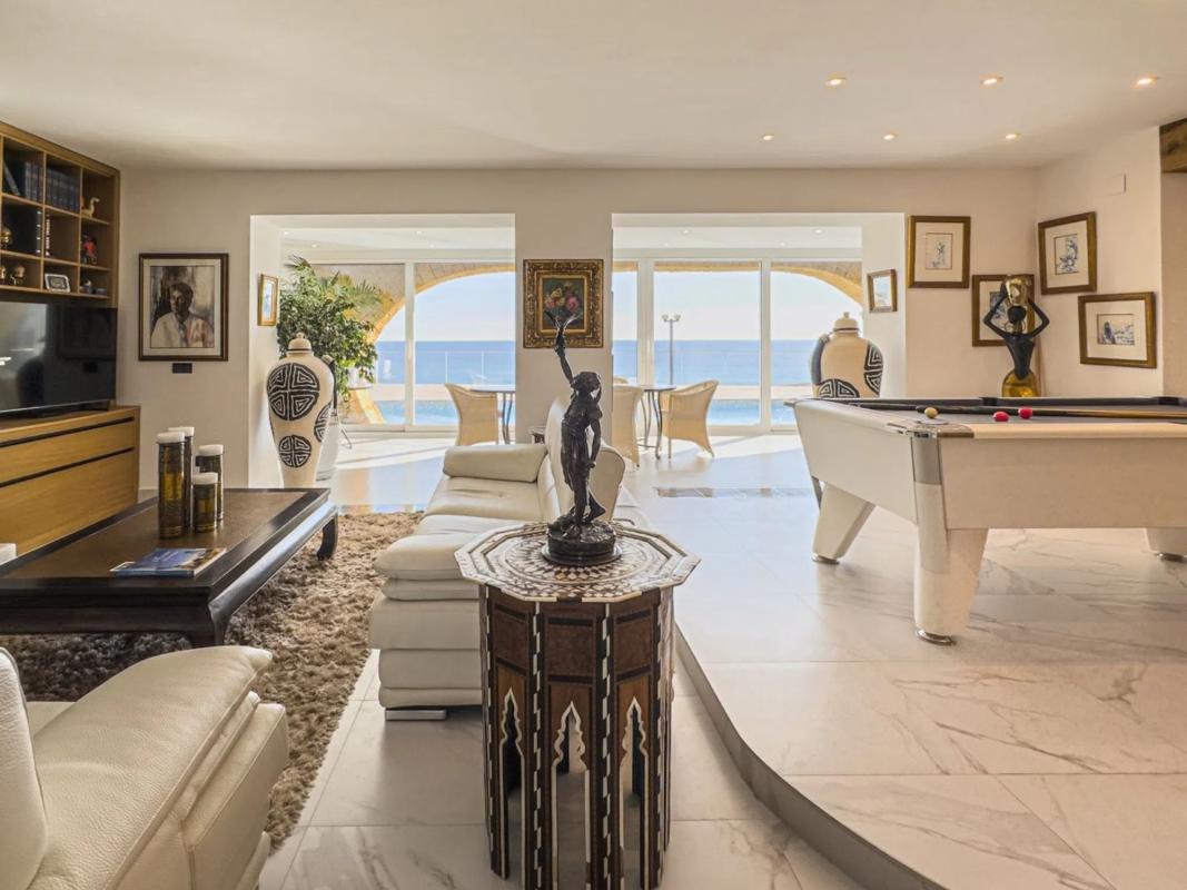 Properties for sale and rent in Spain photo 3
