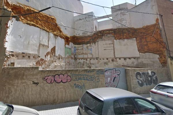 Terreno en calle de la Democracia photo
