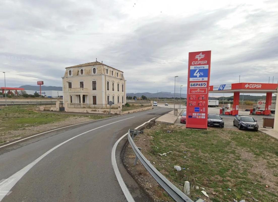 Land for sale in Sax, Alicante photo 1