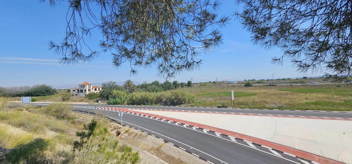 Terreno en venta en Almoradí, Alicante photo 4