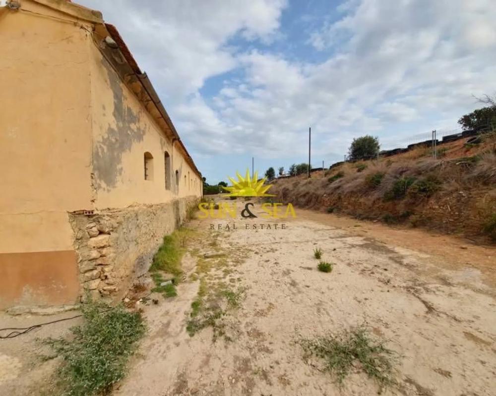 Działka na sprzedaż w Callosa de Segura, Alicante photo 2