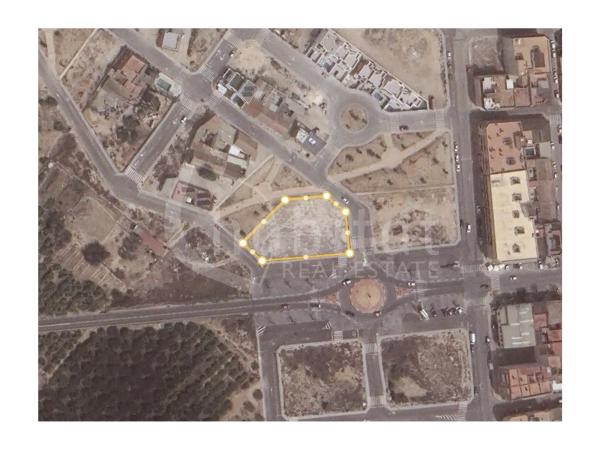 Terreno en Los Montesinos photo 2