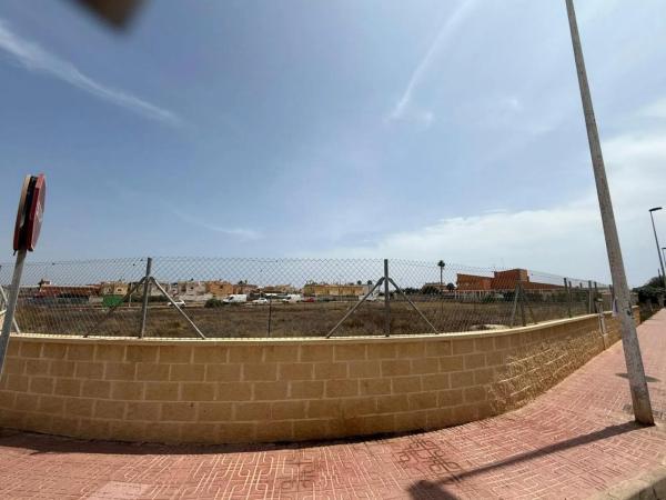 Terreno en avenida Baleares photo 1