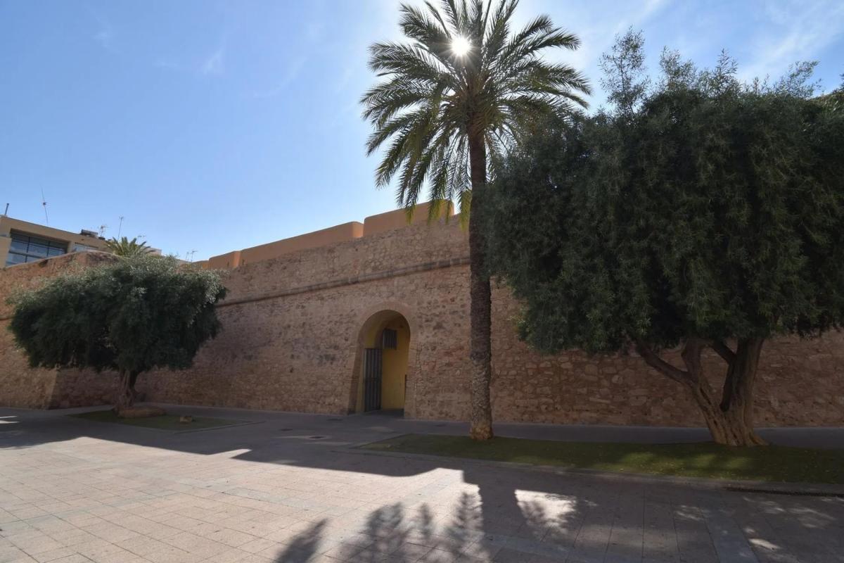 Działka na sprzedaż w Santa Pola, Alicante photo 2