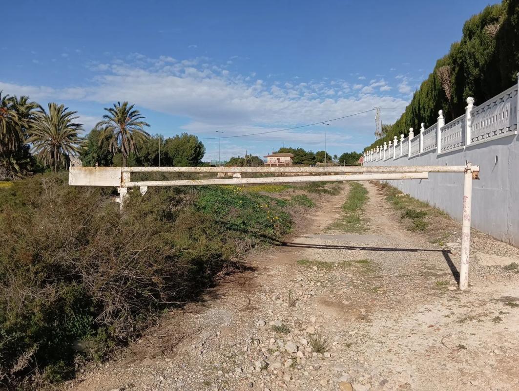 Działka na sprzedaż w Santa Pola, Alicante photo 1