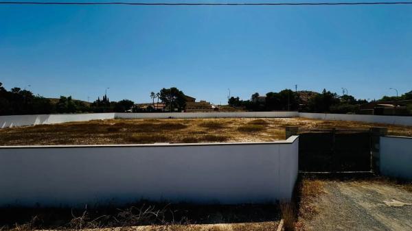 Terreno en calle Azahar photo 1