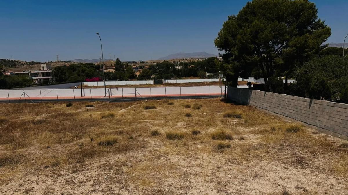 Terreno en venta en Alicante / Alacant, Alicante photo 4