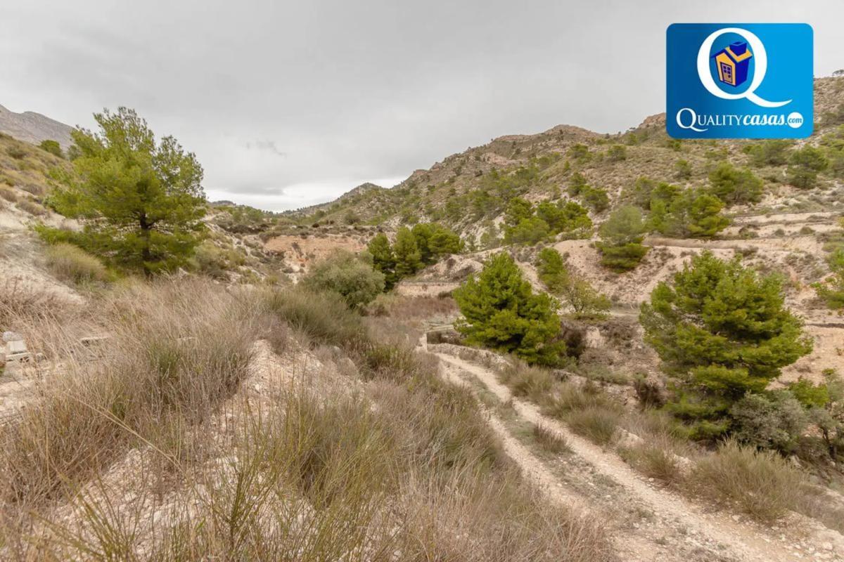 Terreno en venta en Jijona / Xixona, Alicante photo 1