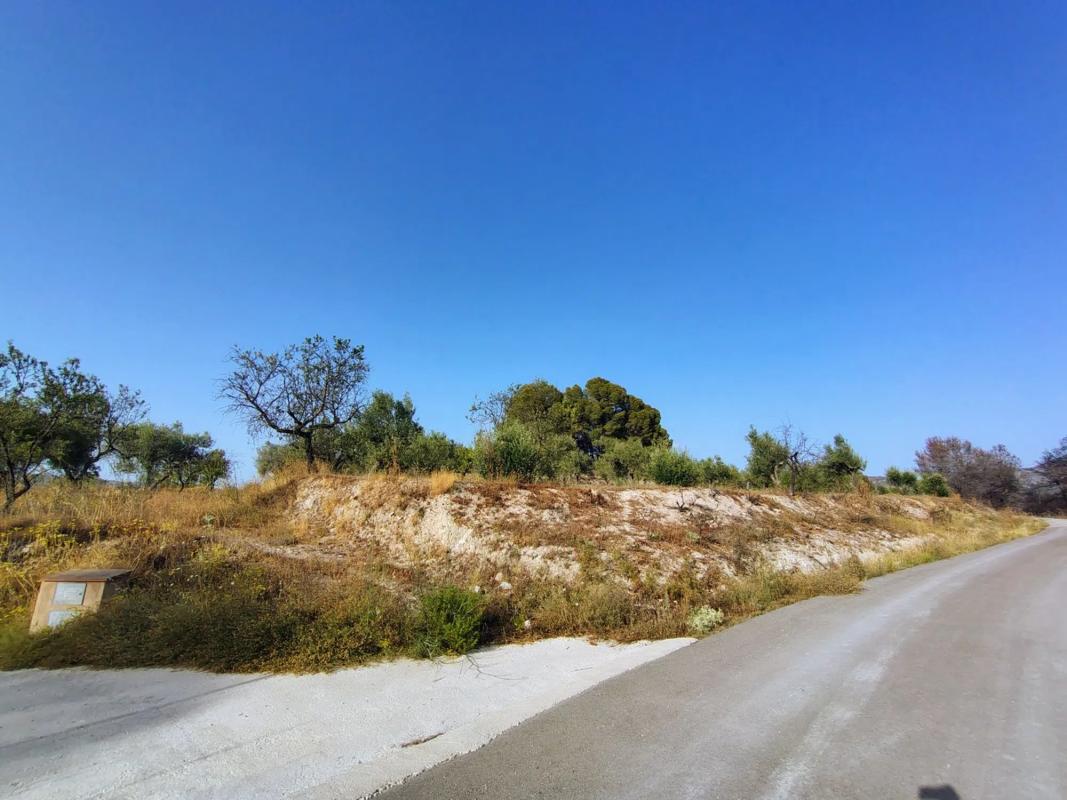 Terreno en venta en Penaguila, Alicante photo 1