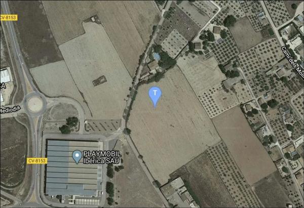 Terreno en Onil photo 1