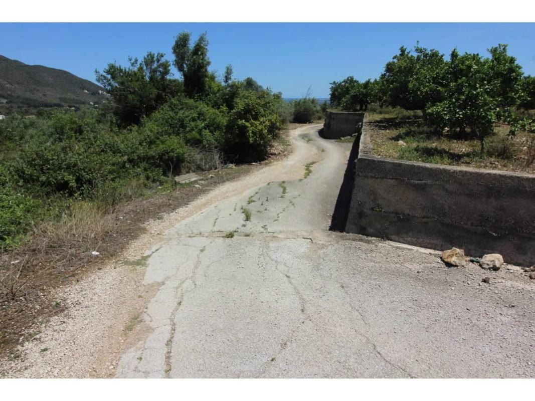 Terreno en venta en Adsubia, Alicante photo 3