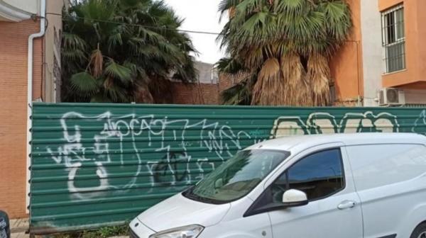 Terreno en calle Segismundo Moret photo