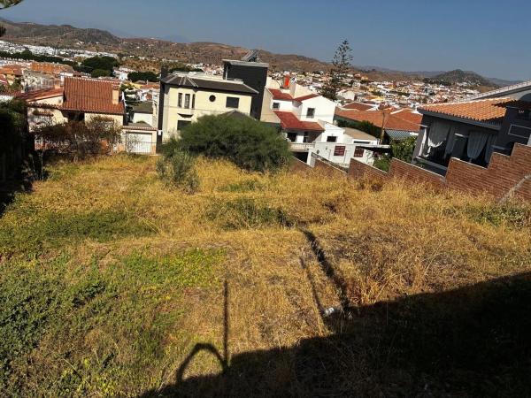 Terreno en calle Escritor Galán Rivas s/n thumbnail 2