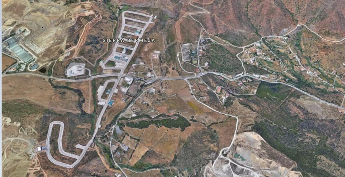 Terreno en venta en Casares, Malaga photo 1