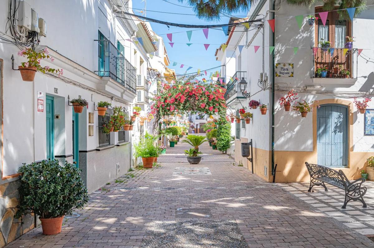 Działka na sprzedaż w Estepona, Malaga photo 2