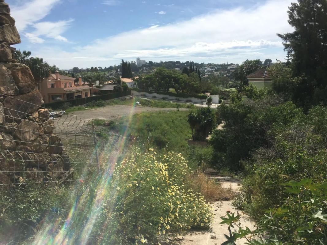 Terreno en venta en Estepona, Malaga photo 2