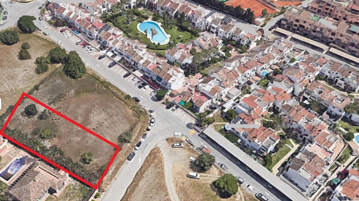 Land for sale in Estepona, Malaga photo 2