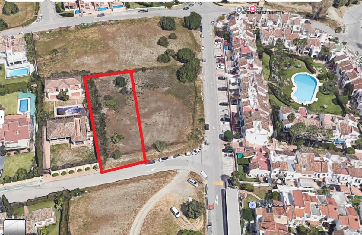 Land for sale in Estepona, Malaga photo 4