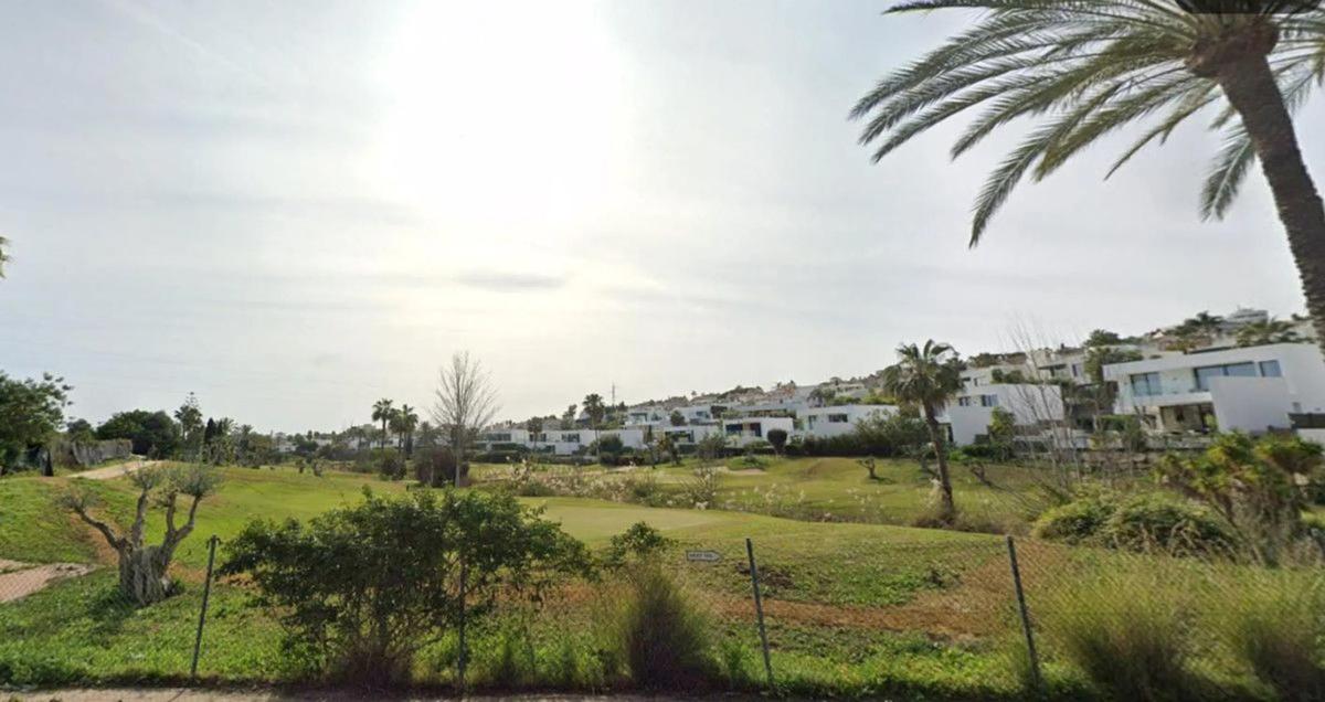 Terreno en venta en Estepona, Malaga photo 4