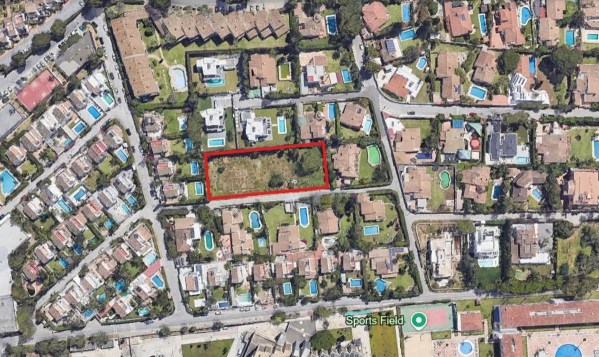 Land for sale in Estepona, Malaga photo 3