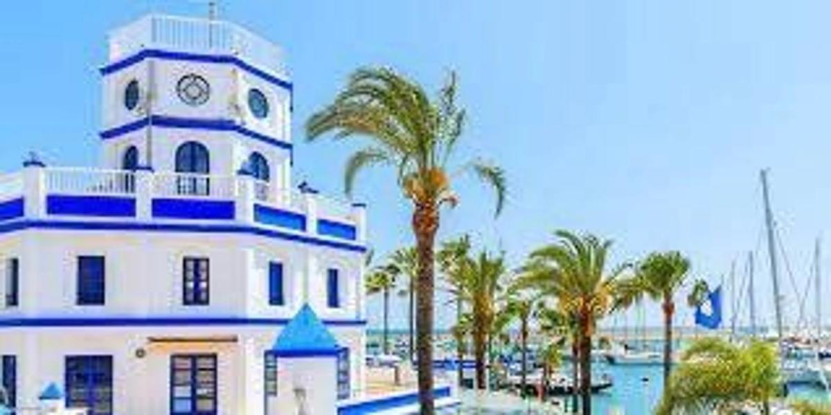 Terreno en venta en Estepona, Malaga photo 2