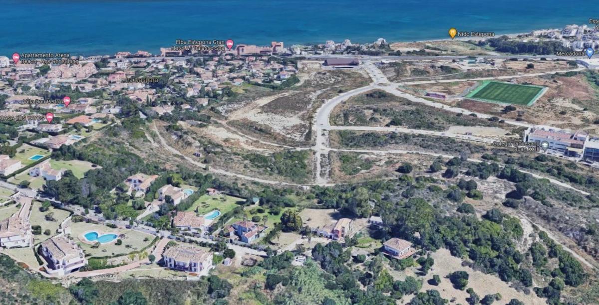 Terreno en venta en Estepona, Malaga photo 4