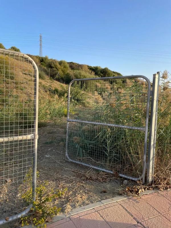 Terreno en venta en Estepona, Malaga photo 1