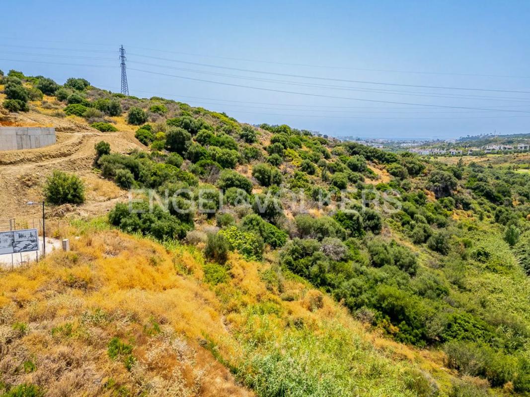 Terreno en venta en Estepona, Malaga photo 2