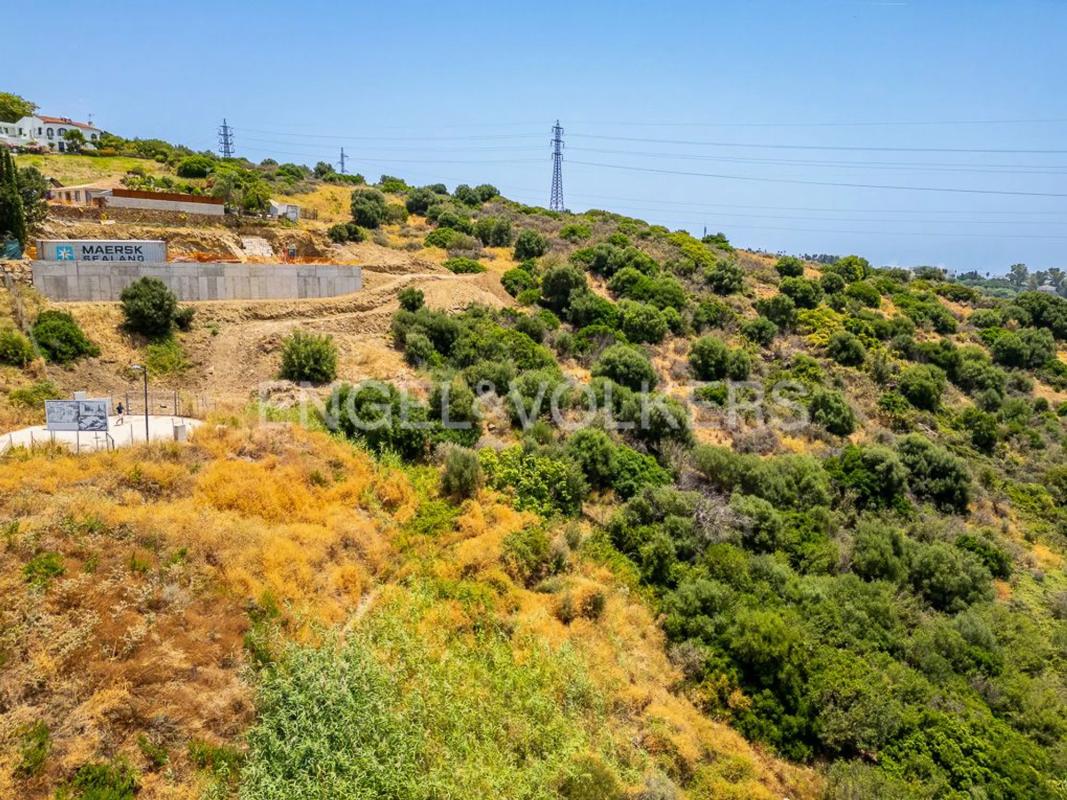 Terreno en venta en Estepona, Malaga photo 3