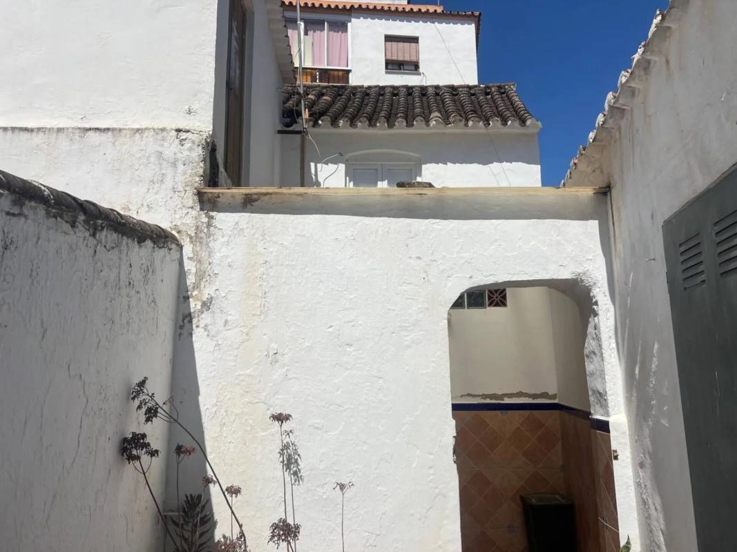 Terreno en venta en Estepona, Malaga photo 1