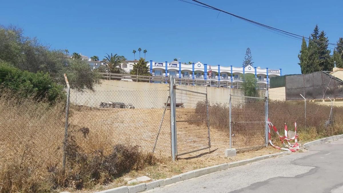 Terreno en venta en Estepona, Malaga photo 3