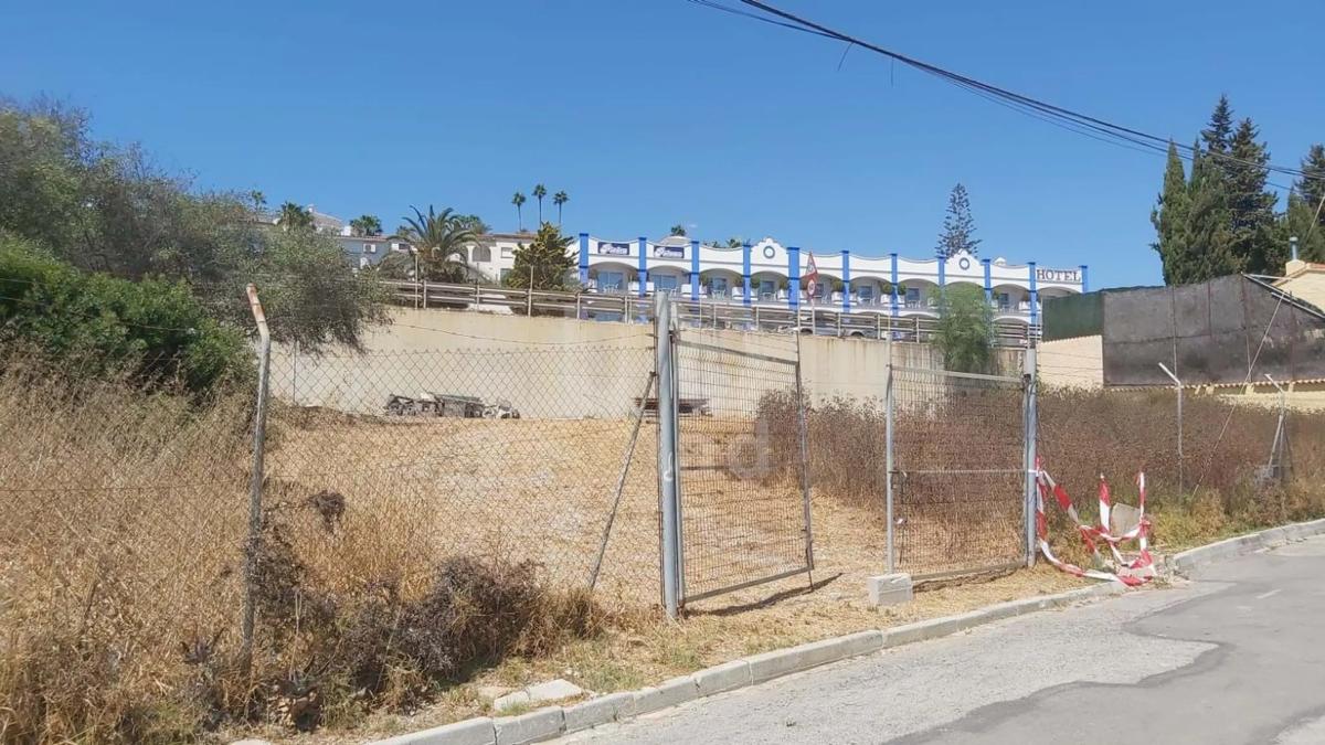 Działka na sprzedaż w Estepona, Malaga photo 3