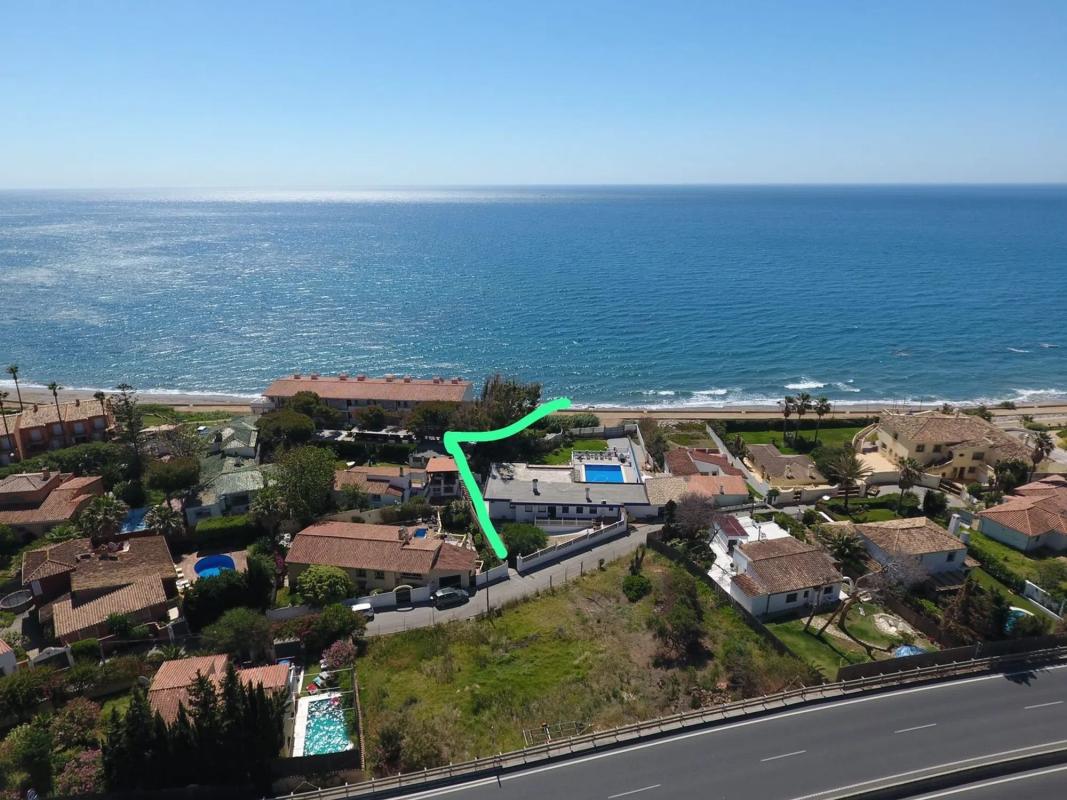Terreno en venta en Estepona, Malaga photo 4