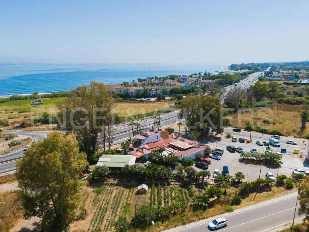 Terreno en venta en Estepona, Malaga photo 1