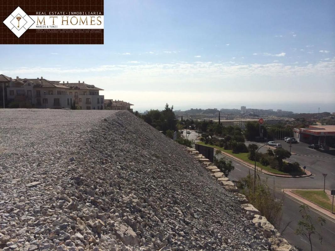 Terreno en venta en Benalmádena, Malaga photo 1