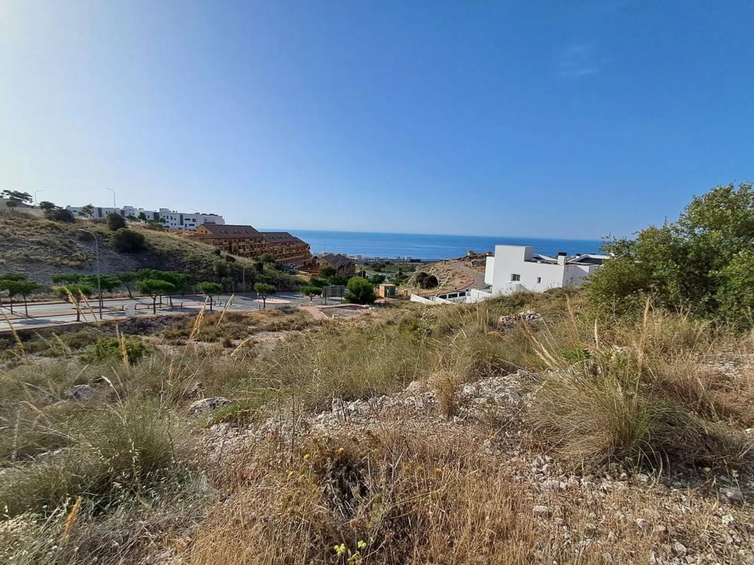 Terreno en venta en Benalmádena, Malaga photo 2