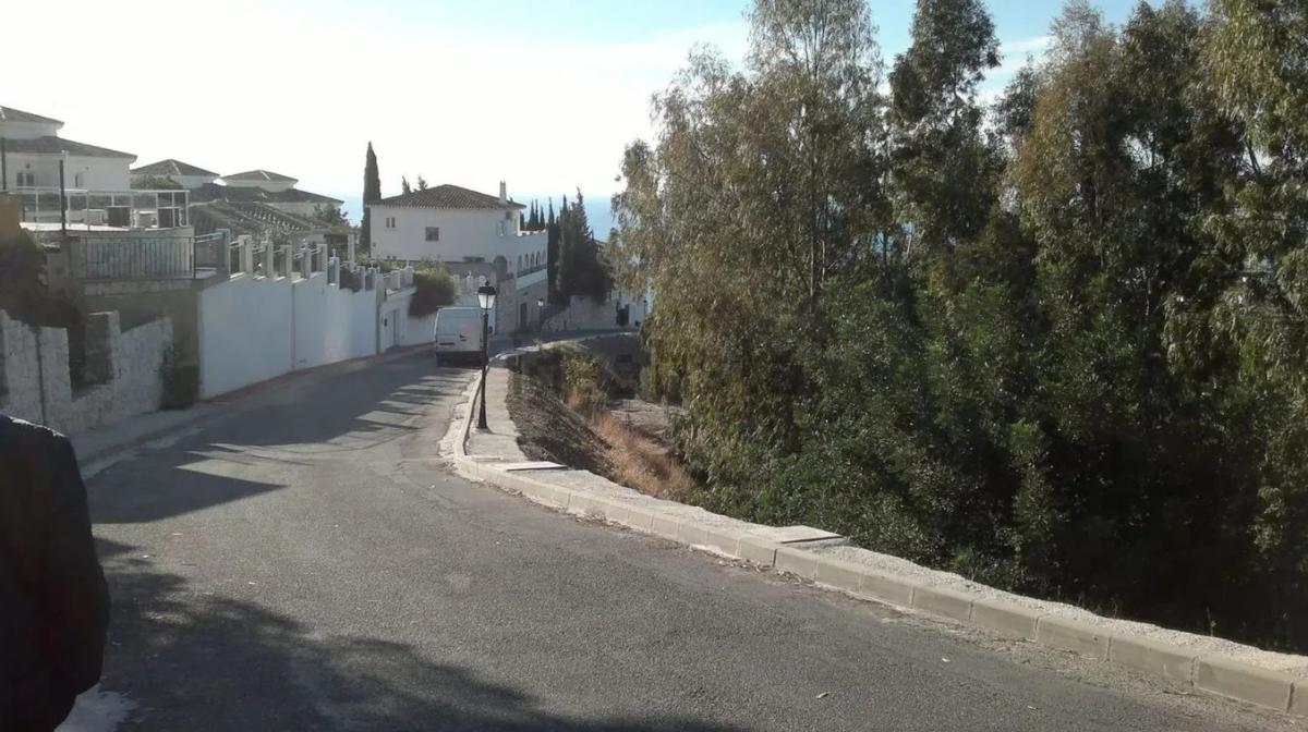 Terreno en venta en Benalmádena, Malaga photo 1