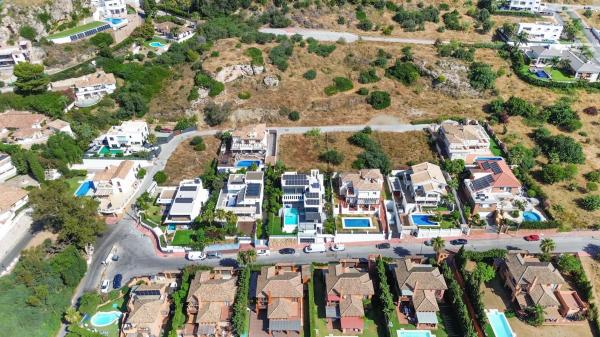 Terreno en calle Afelandra, 10 thumbnail 2