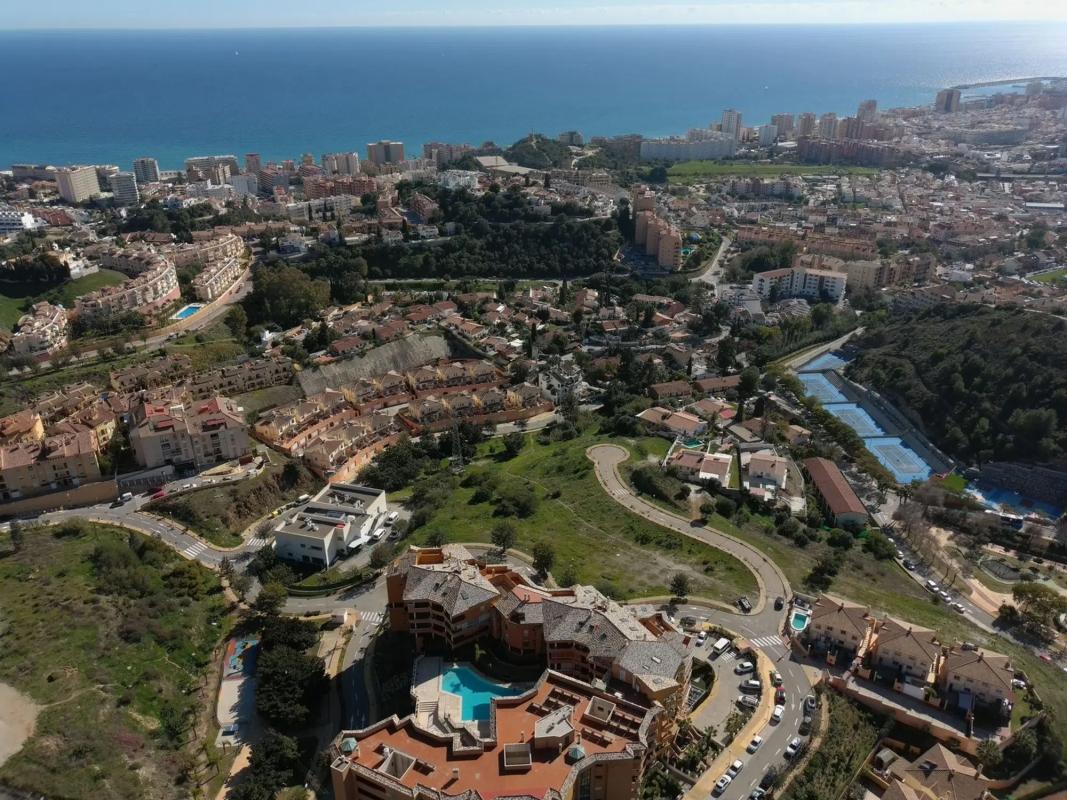 Terreno en venta en Fuengirola, Malaga photo 3