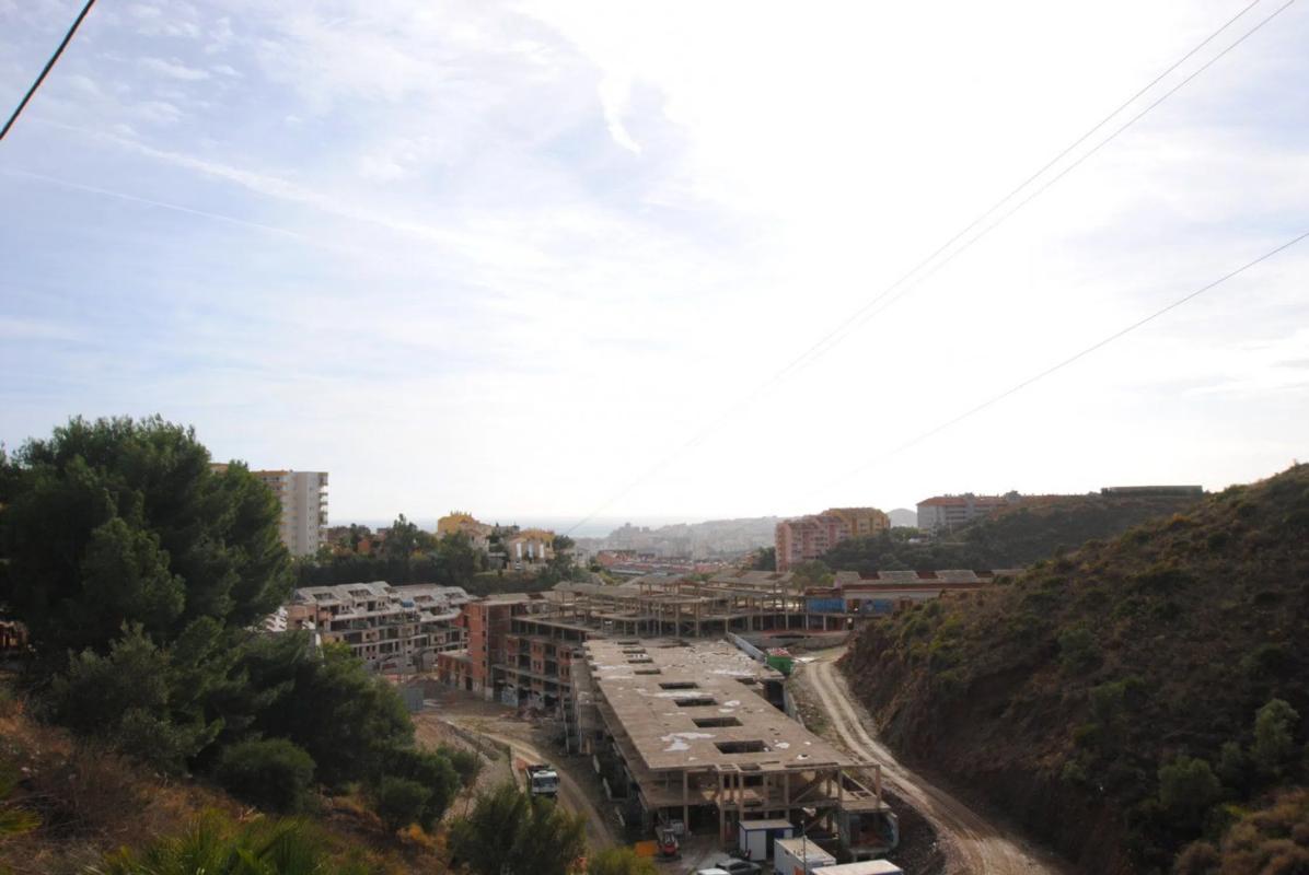 Terreno en venta en Fuengirola, Malaga photo 2