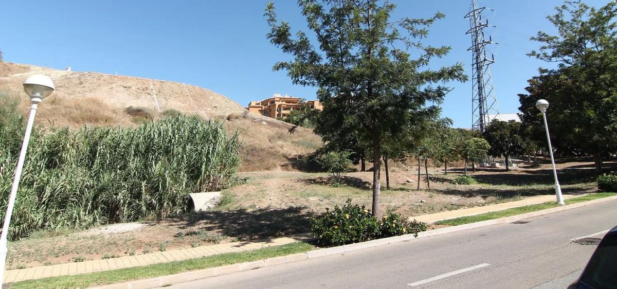 Terreno en venta en Fuengirola, Malaga photo 5