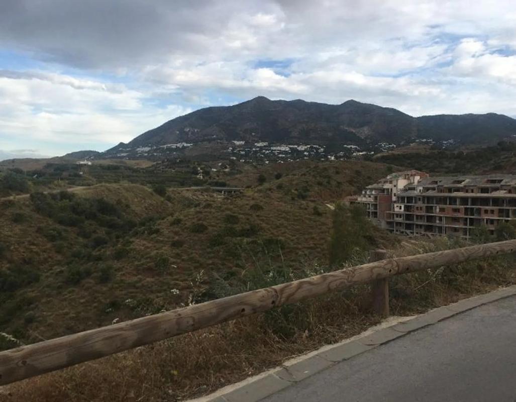 Działka na sprzedaż w Fuengirola, Malaga photo 5