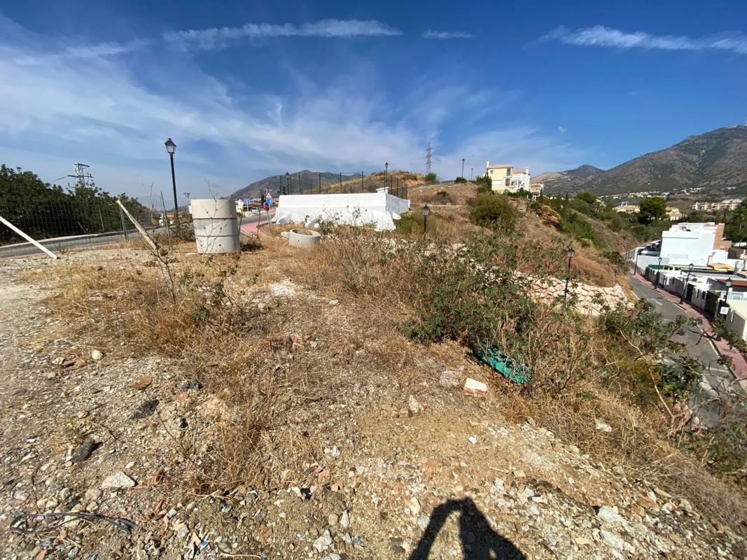 Terreno en venta en Fuengirola, Malaga photo 2