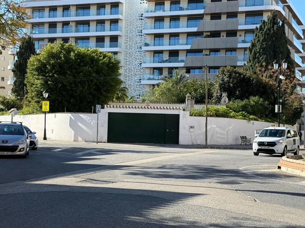 Terreno en venta en Fuengirola, Malaga photo 1