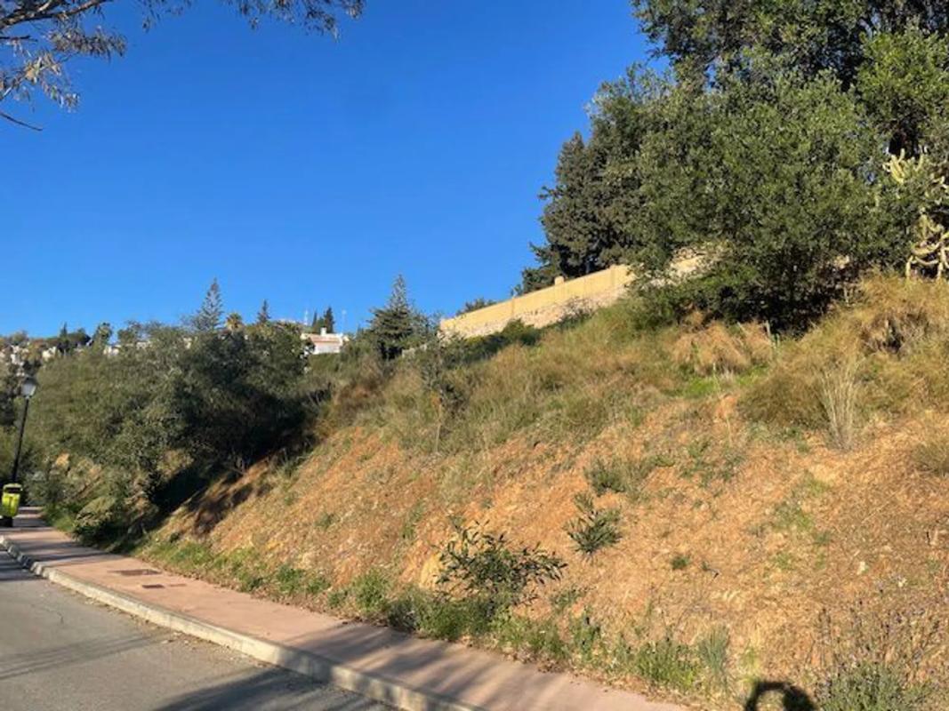 Land for sale in Fuengirola, Malaga photo 1