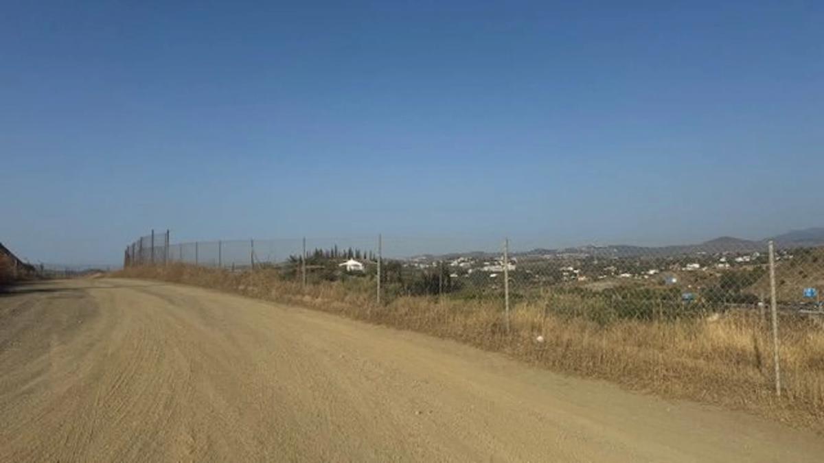 Terreno en venta en Fuengirola, Malaga photo 4