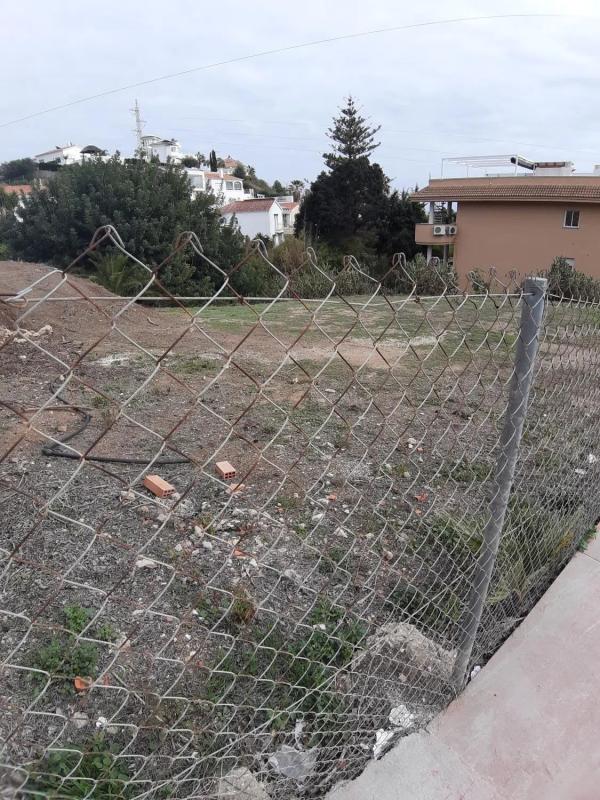 Terreno en venta en Fuengirola, Malaga photo 1