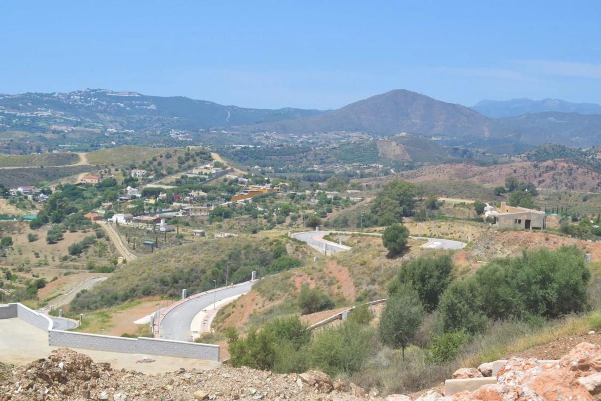 Działka na sprzedaż w Mijas, Malaga photo 3