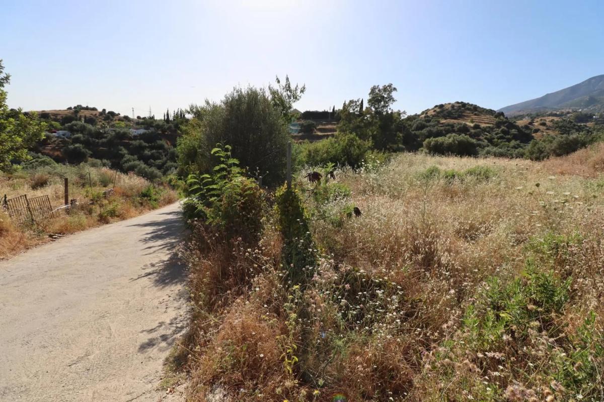 Terreno en venta en Mijas, Malaga photo 2